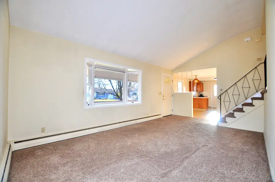 16 Jeffrey Drive, Farmington, CT 06032 - Image #3