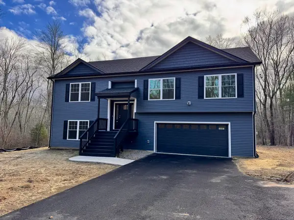 67 Paradise Drive, Brooklyn, CT 06234