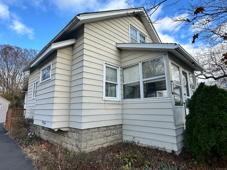 14 Seymour Road, Windsor Locks, CT 06096 - Image #3