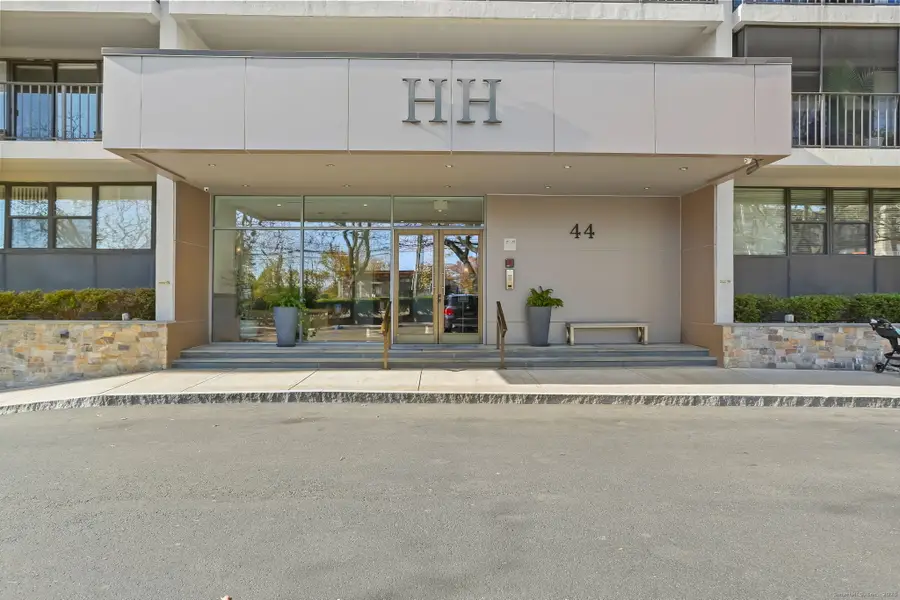 44 Strawberry Hill Avenue #APT 1H, Stamford, CT 06902 - Image #2