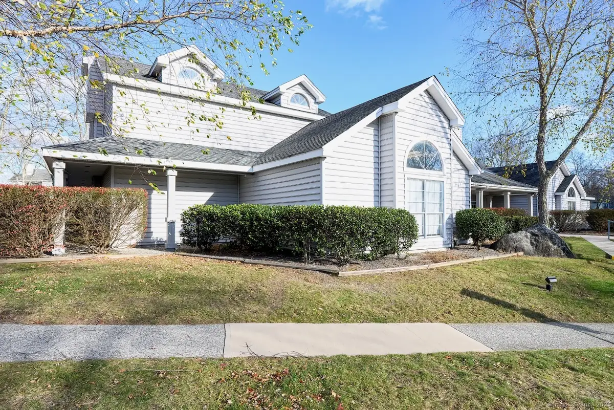 83 Leafwood Lane #APT 227, Groton, CT 06340 - Image #1