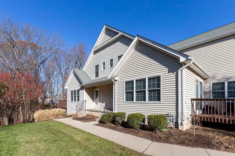8 Reggie Way #B, East Windsor, CT 06016 - Image #2