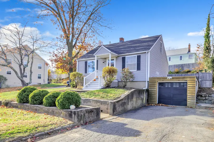 378 Castle Avenue, Fairfield, CT 06825 - Image #2