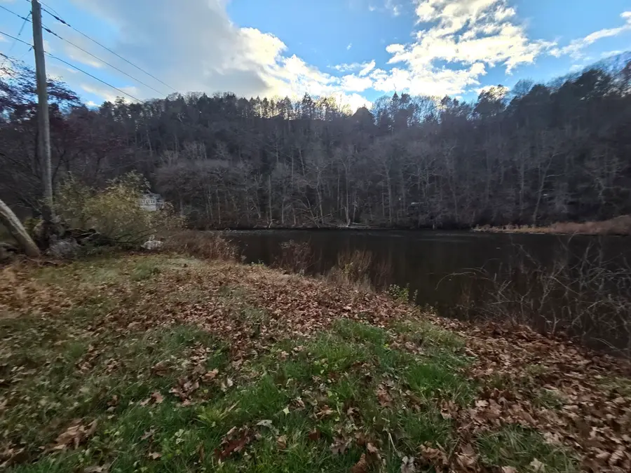 225 Manor Road, Southbury, CT 06488 - Image #2