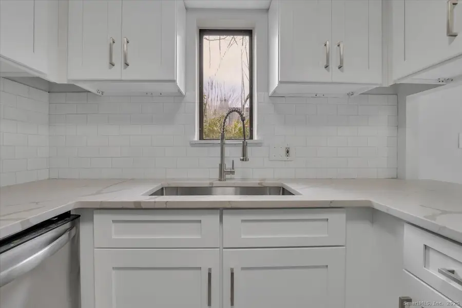 3 Trolley Crossing Lane #3, Middletown, CT 06457 - Image #3