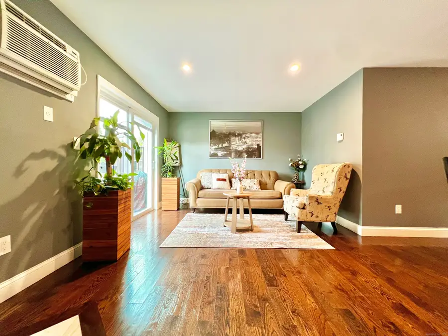 782 Oronoke Road #APT 27, Waterbury, CT 06708 - Image #3