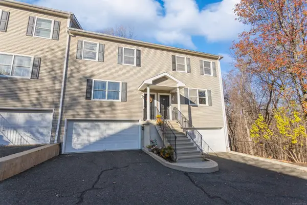 11 Scuppo Road #204, Danbury, CT 06811