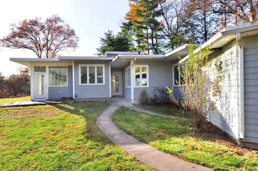 365 Simsbury Road, Bloomfield, CT 06002 - Image #2