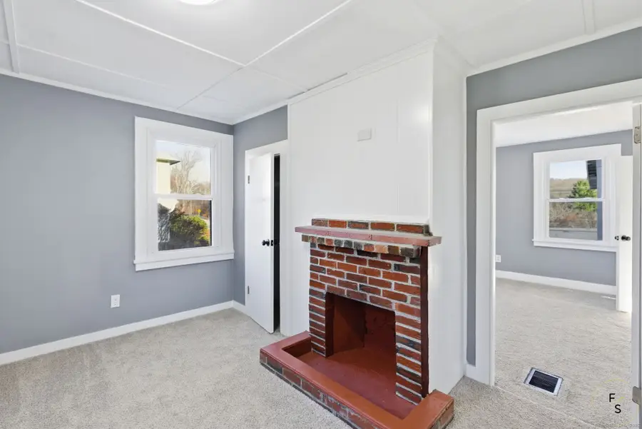 76 Skinner Street, East Hampton, CT 06424 - Image #3