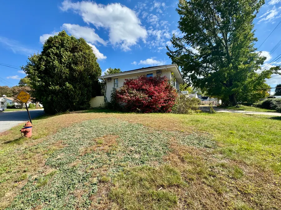 27 Sycamore Road, Norwich, CT 06360 - Image #2