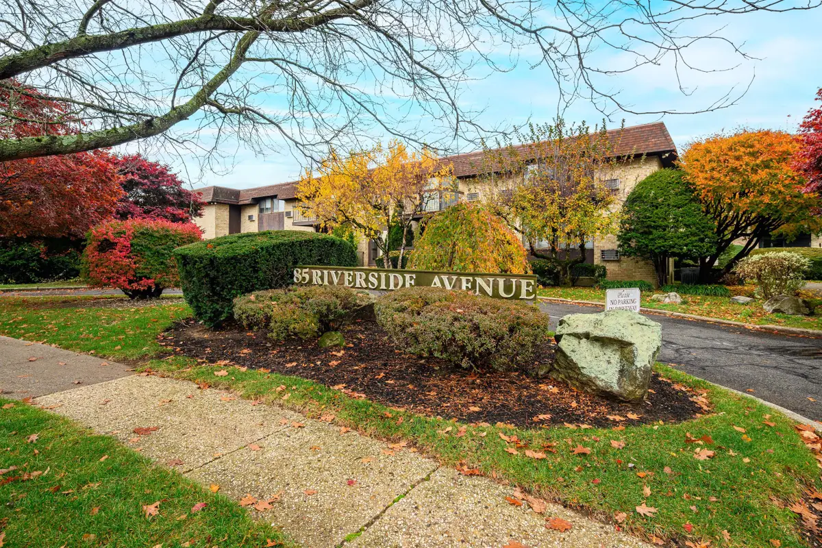 85 Riverside Avenue #APT E8, Stamford, CT 06905 - Image #1