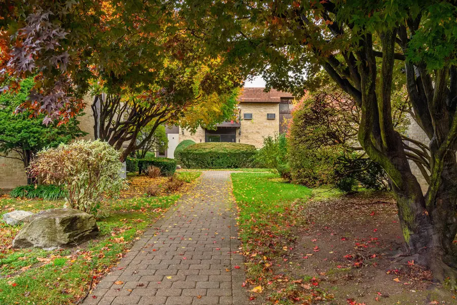 85 Riverside Avenue #APT E8, Stamford, CT 06905 - Image #2