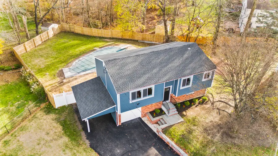 31 Sussex Place, Stamford, CT 06905 - Image #3