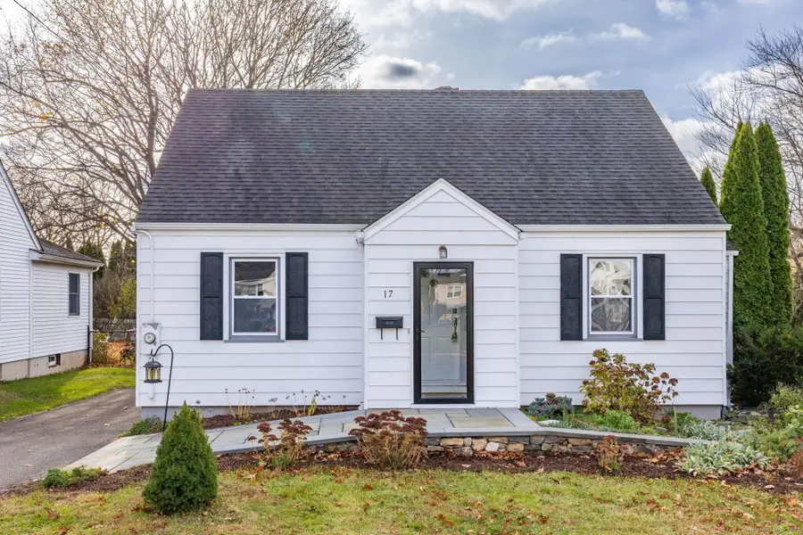 17 Parkview Road, West Hartford, CT 06110 - Image #2