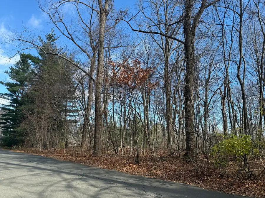 16 Morningcrest Drive, West Hartford, CT 06117 - Image #2