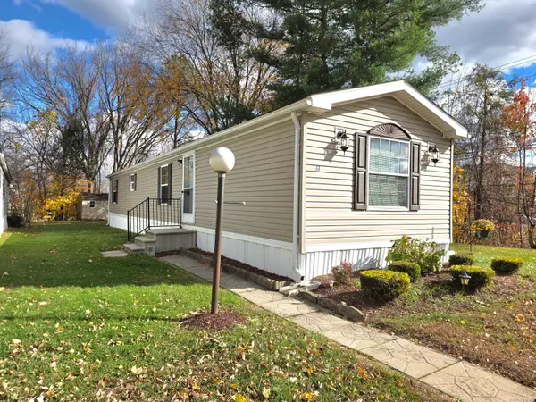 9 North Road #17, East Windsor, CT 06088