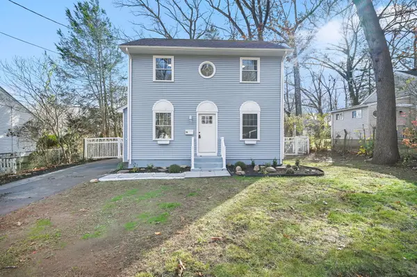 28 Devon Drive, Manchester, CT 06040