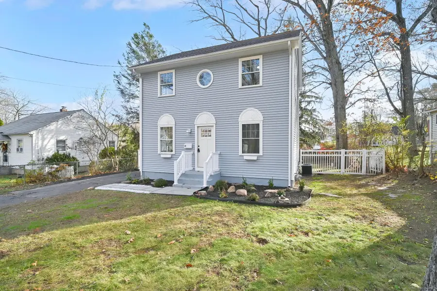 28 Devon Drive, Manchester, CT 06040 - Image #2
