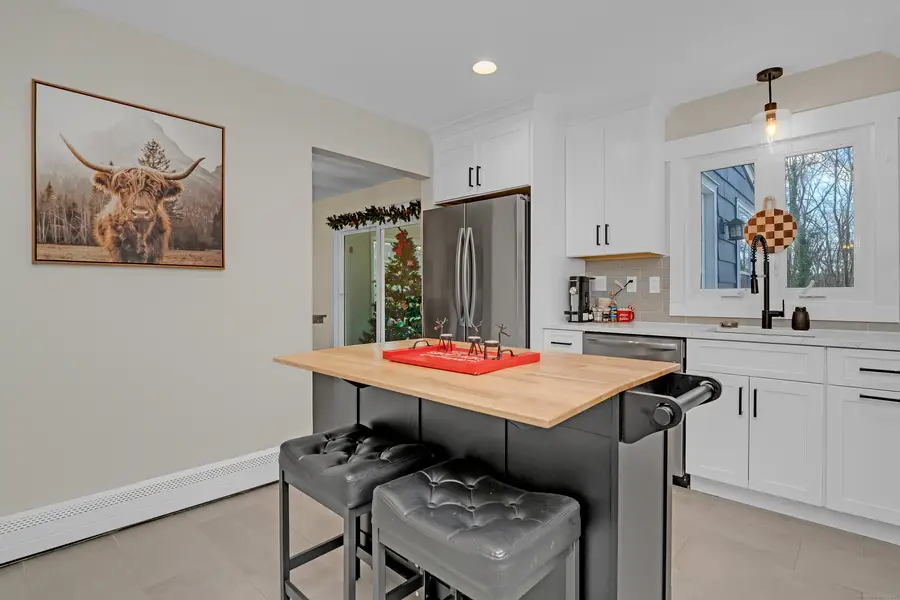 1338 Meriden Avenue, Southington, CT 06489 - Image #3