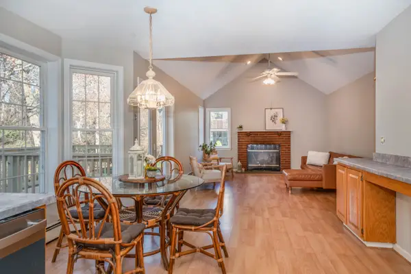 108 Folly Brook Lane, Manchester, CT 06040