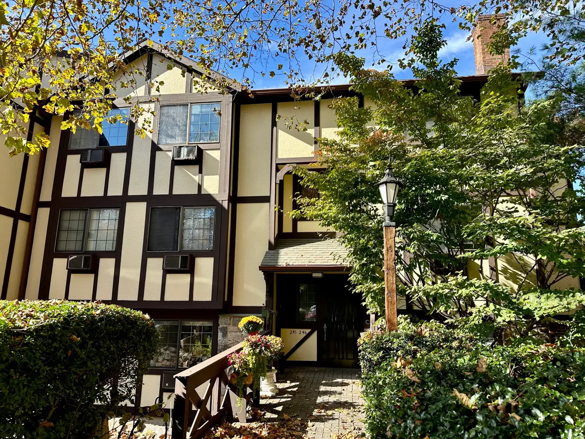 50 Aiken Street #APT 241, Norwalk, CT 06851 - Image #1