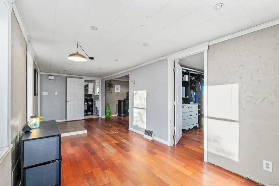 110 Merchants Avenue, Taftville, CT 06380 - Image #3