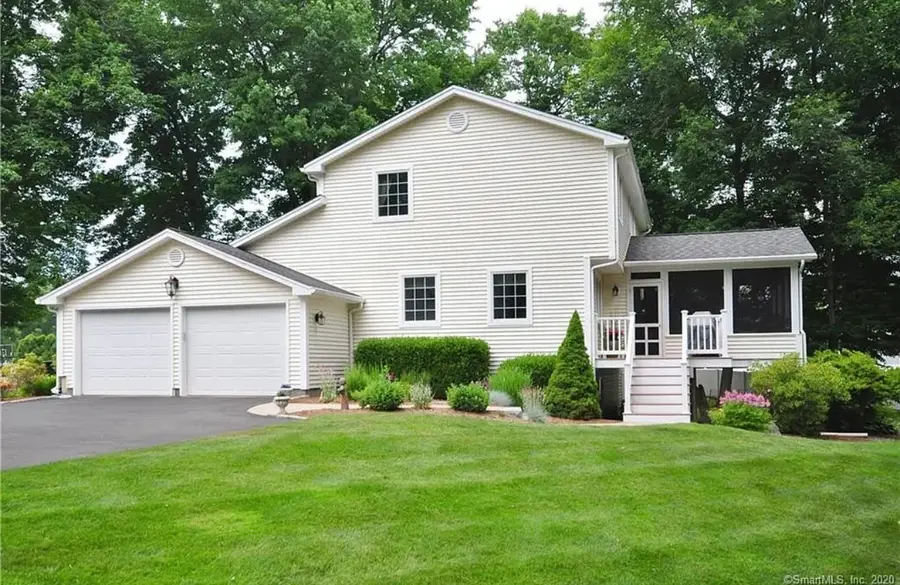 307 Trapper Circle, Windsor, CT 06095 - Image #2