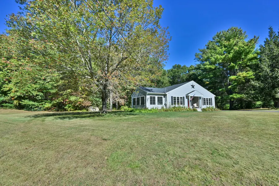 313 Quinebaug Road, North Grosvenordale, CT 06255 - Image #3