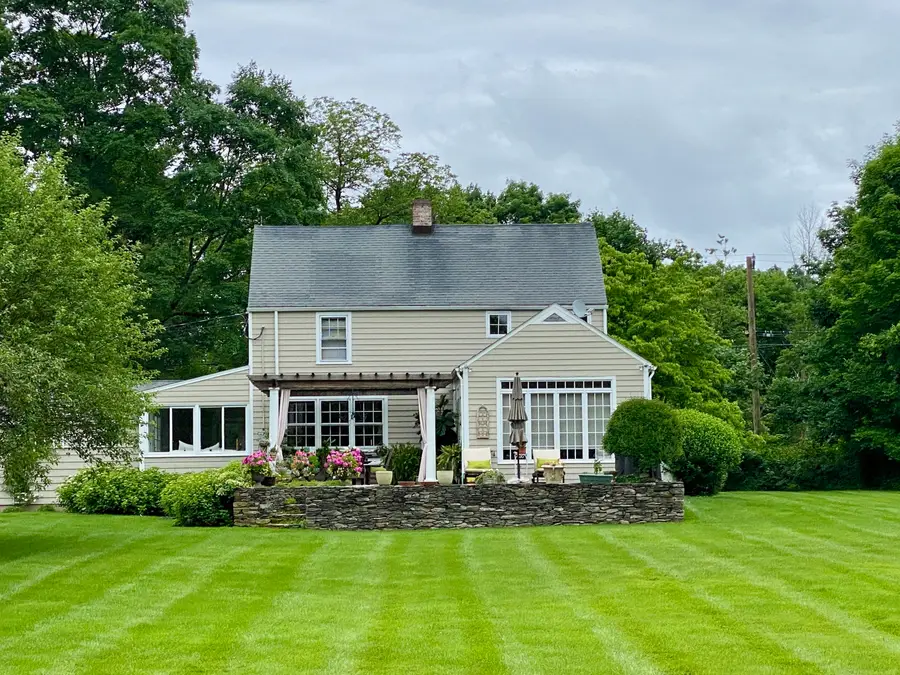 6 Sarah Sanford Road West, Bridgewater, CT 06752 - Image #2