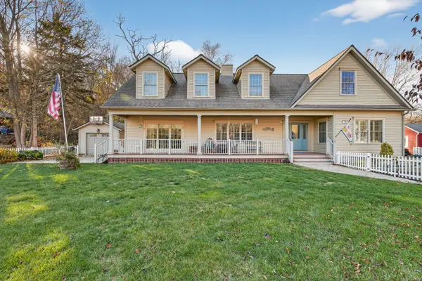 176 Old Norwich Road, Waterford, CT 06375