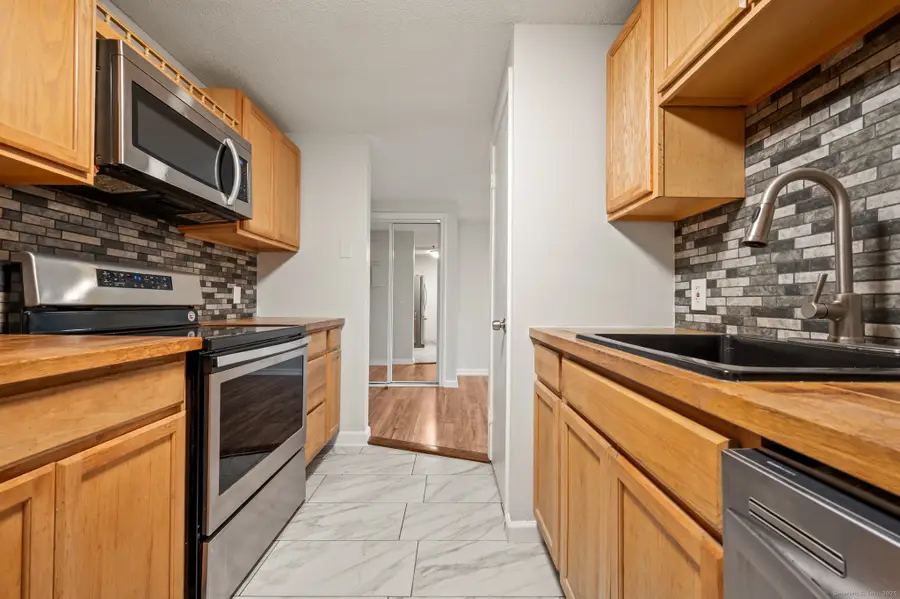 1 Russell Street #APT 15, Middletown, CT 06457 - Image #2