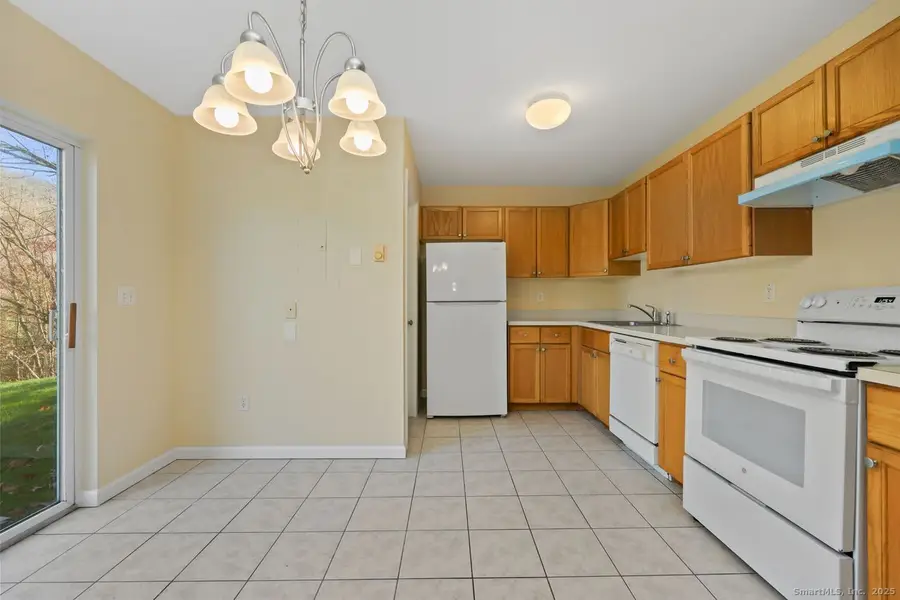 92 Hamden Avenue #APT 4, Waterbury, CT 06704 - Image #3