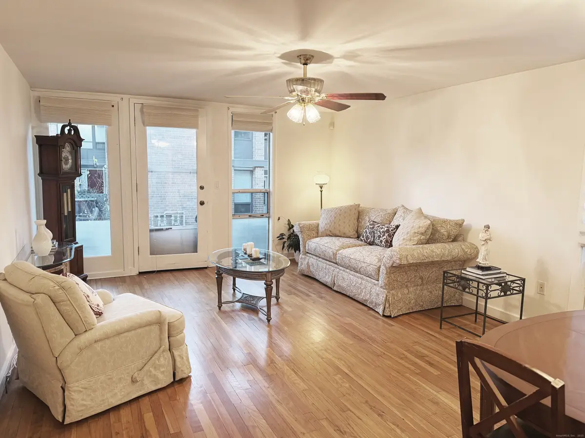 160 Fairfield Woods Road #APT 35, Fairfield, CT 06825 - Image #1