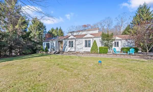 26 Farm View Drive, Madison, CT 06443