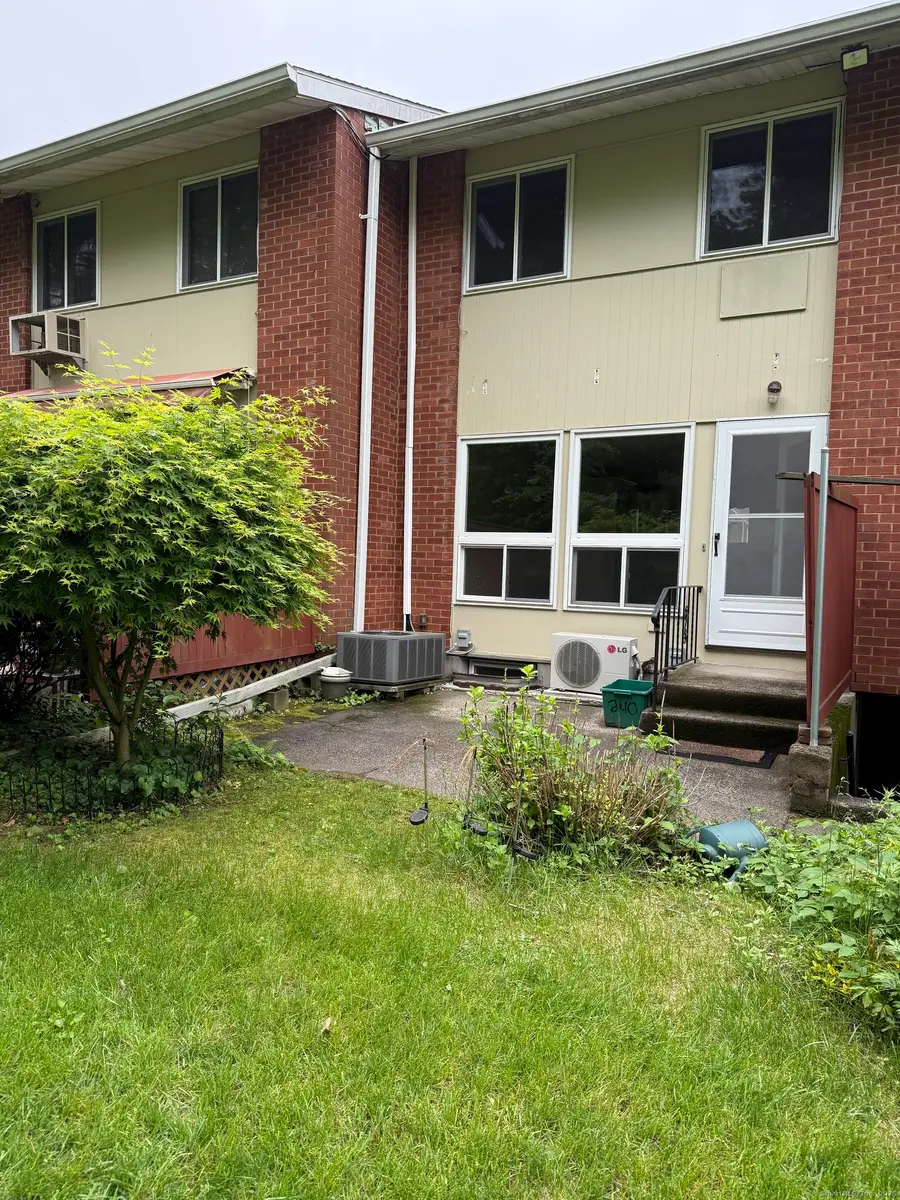 240 Centerbrook Road #240, Hamden, CT 06518 - Image #2