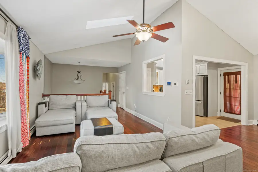 35 Paradise Court, Stratford, CT 06614 - Image #3