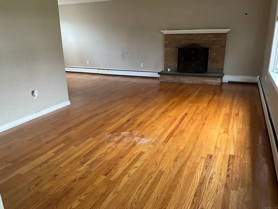 175 Post Oak Road, Stratford, CT 06614 - Image #3