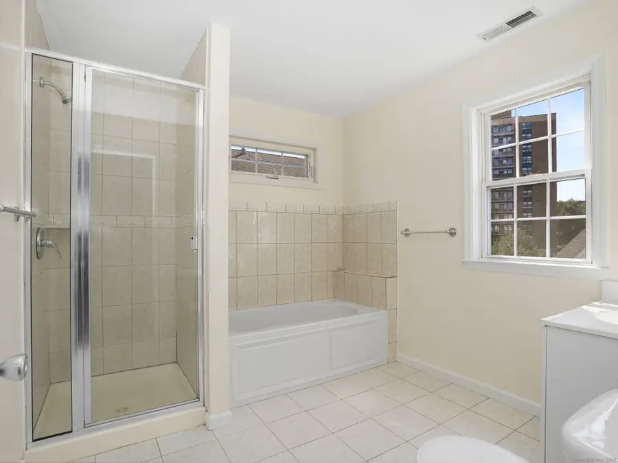 19 Stillwater Avenue #APT E, Stamford, CT 06902 - Image #2