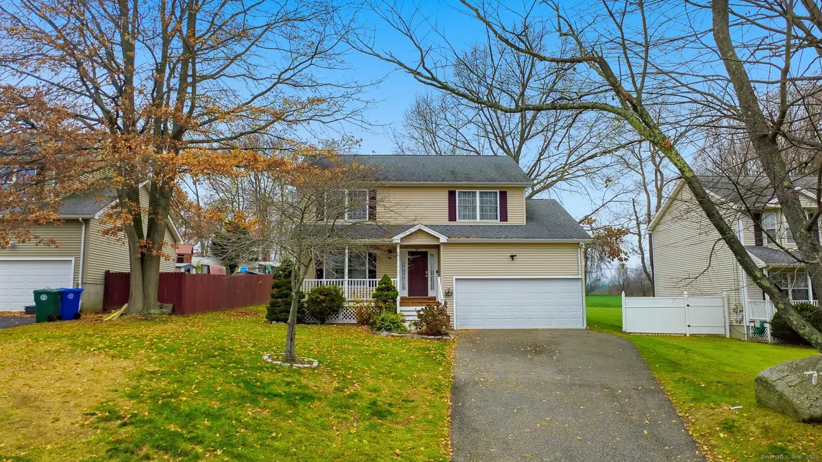 72 Broadmere Road, Stratford, CT 06614 - Image #1