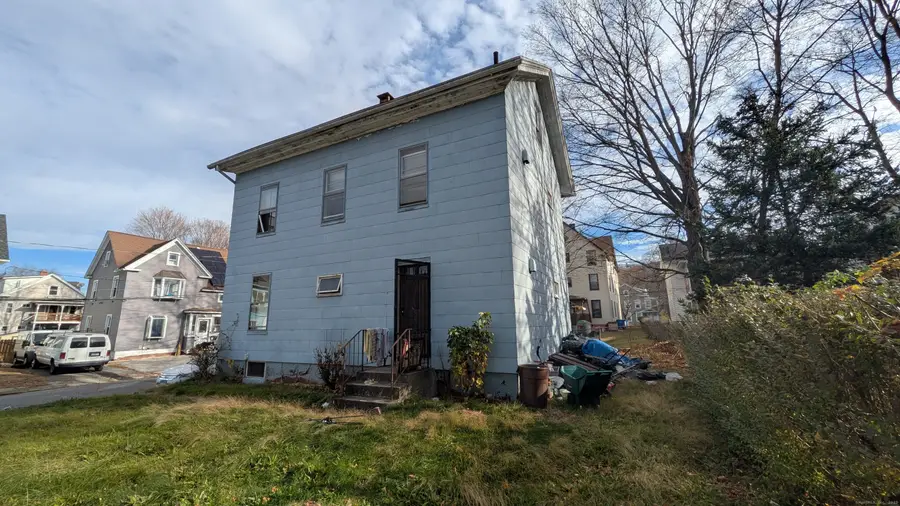 16 Winthrop Street, Meriden, CT 06451 - Image #3