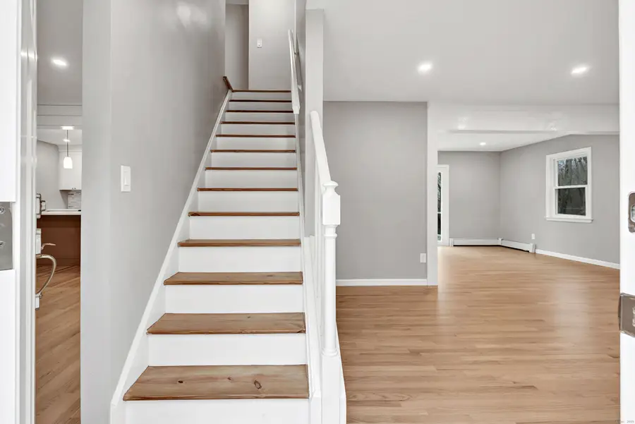 19 Good Hill Road, Oxford, CT 06478 - Image #2