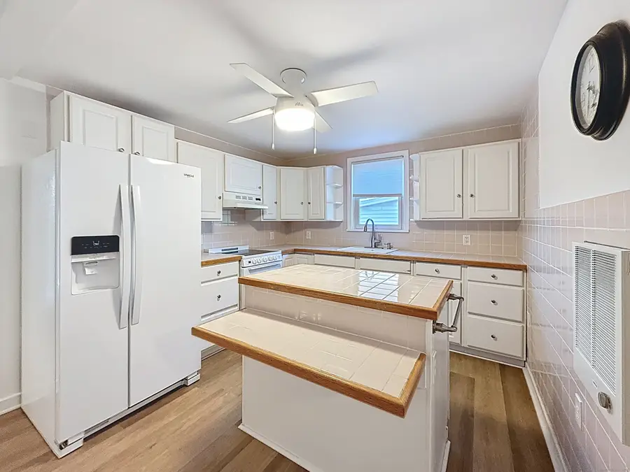 27 Liberty Street, Pawcatuck, CT 06379 - Image #3