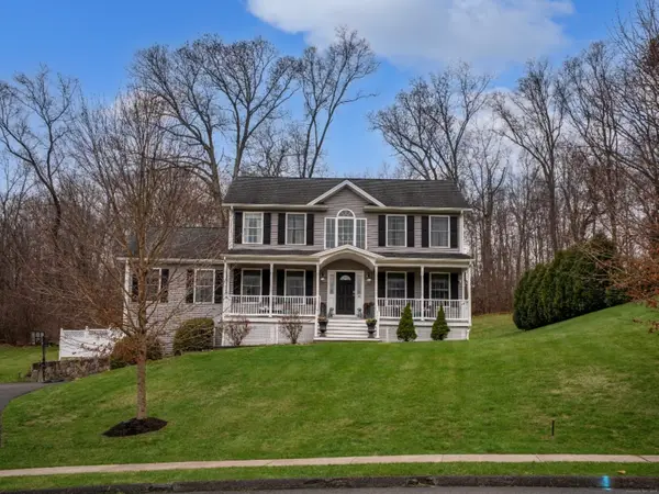 37 Loop Road, Watertown, CT 06795