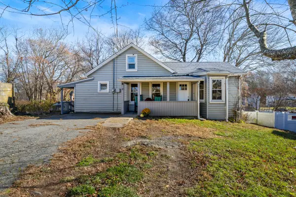 12 Quarry Street, Norwich, CT 06360