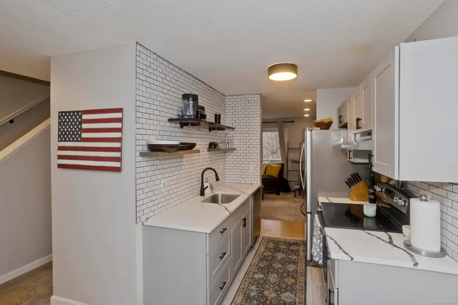 18 Cranberry Hollow #18, Enfield, CT 06082 - Image #3