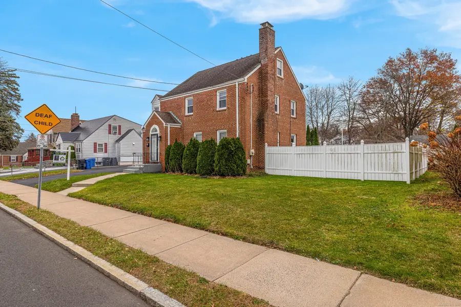 281 Brown Street, Hartford, CT 06114 - Image #3