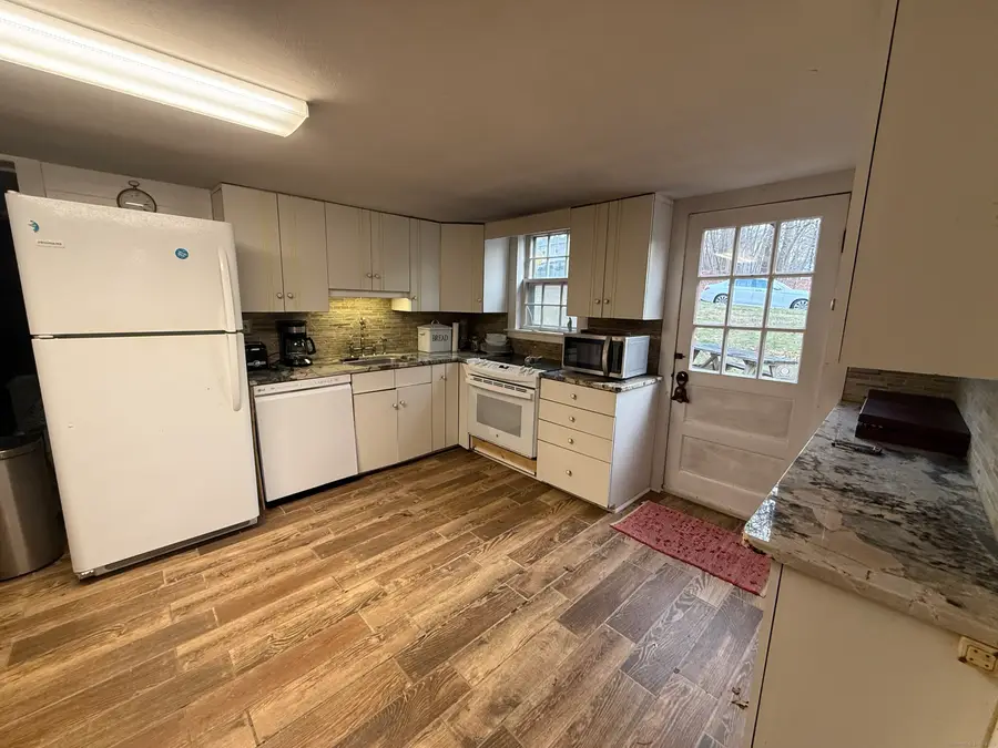 52 Lovers Lane, East Lyme, CT 06333 - Image #2