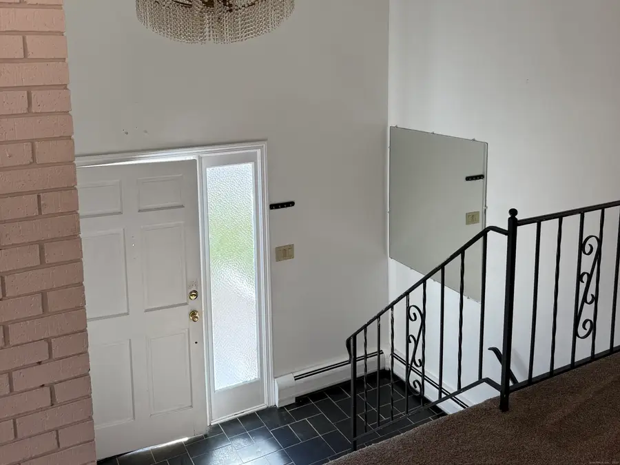 37 Kitcher Court, Trumbull, CT 06611 - Image #2