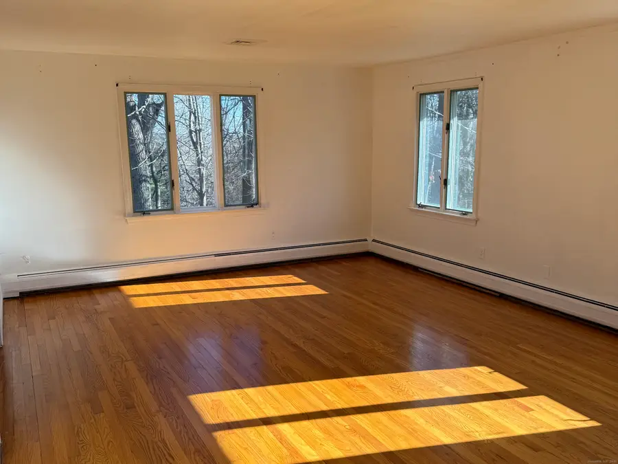 37 Kitcher Court, Trumbull, CT 06611 - Image #3