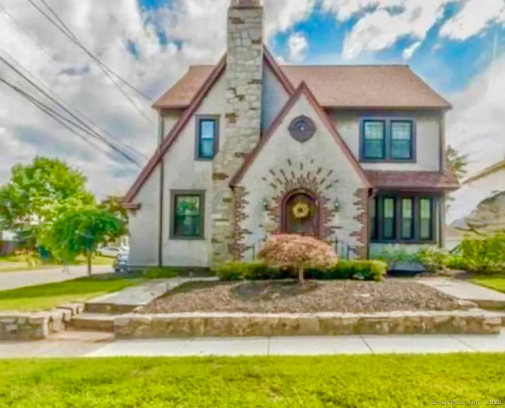 715 Wilcoxson Avenue, Stratford, CT 06614 - Image #1